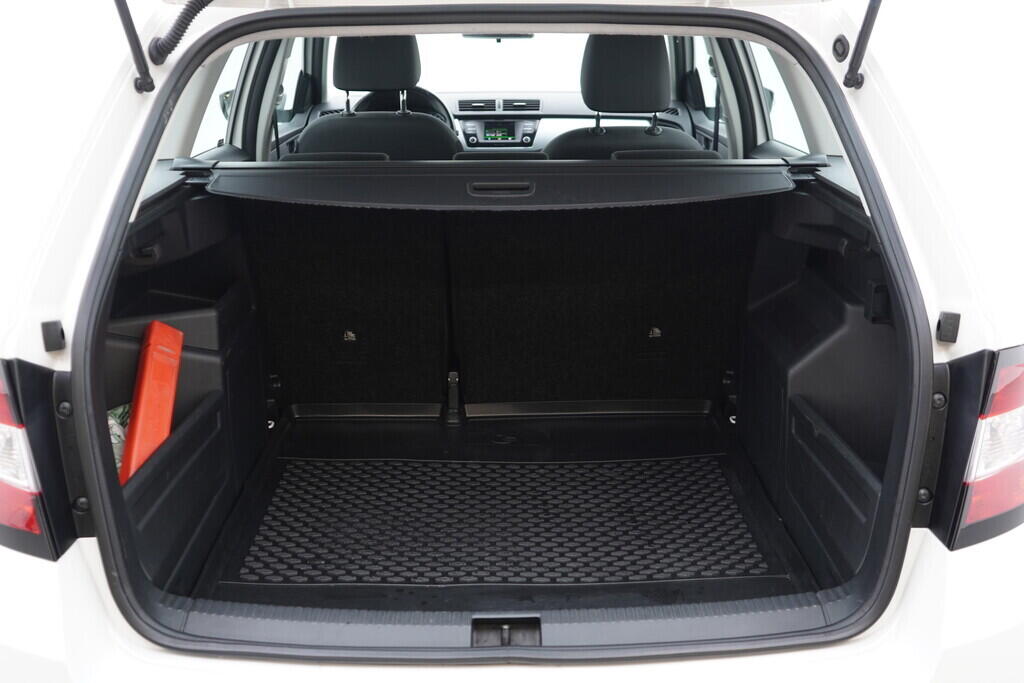 OV190V09054_34.webp_FABIA Ambition 1.0 TSI 81 kW manuál