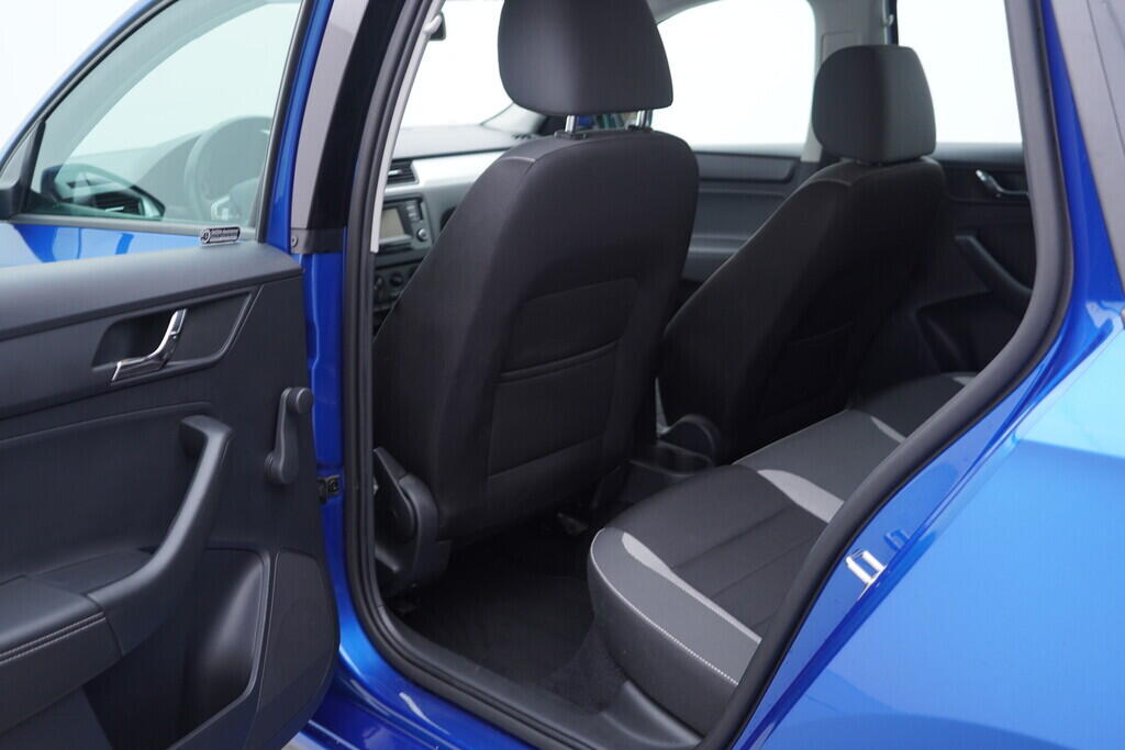 OV190V09056_31.webp_RAPID SPACEBACK Ambition 1.2 TSI 81 kW manuál