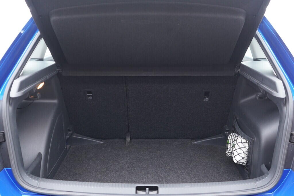 OV190V09056_33.webp_RAPID SPACEBACK Ambition 1.2 TSI 81 kW manuál