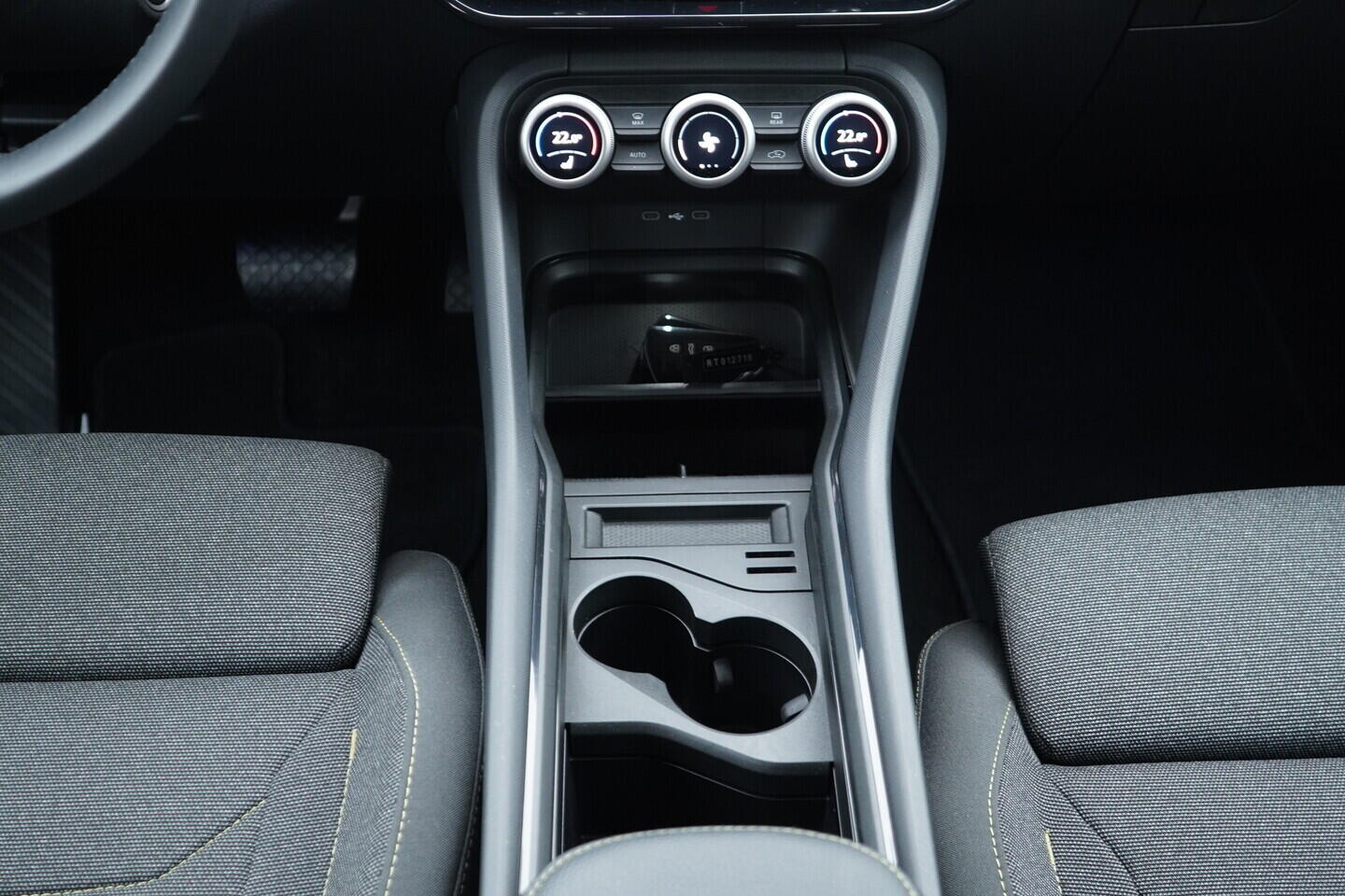 OV190V09064_34.webp_KODIAQ Selection 2.0 TDI 110 kW automat, DPH