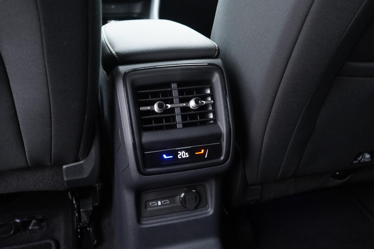 OV190V09064_36.webp_KODIAQ Selection 2.0 TDI 110 kW automat, DPH