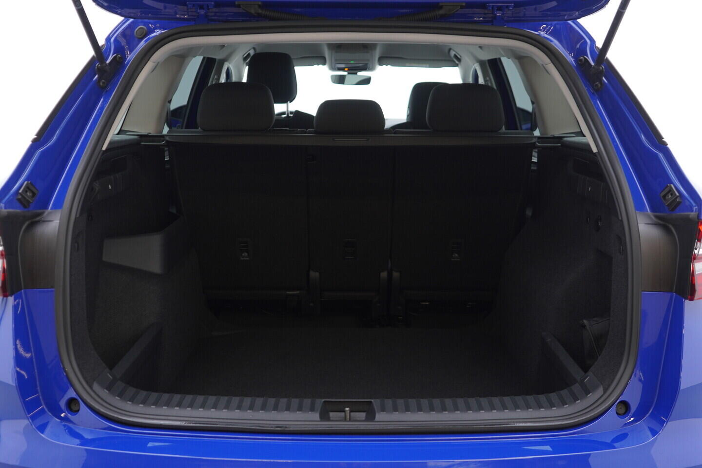 OV190V09064_38.webp_KODIAQ Selection 2.0 TDI 110 kW automat, DPH