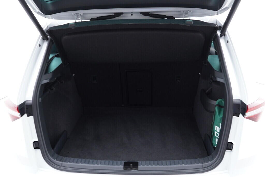 OV190V09067_43.webp_KAROQ SportLine 2.0 TSI 140 kW automat, DPH