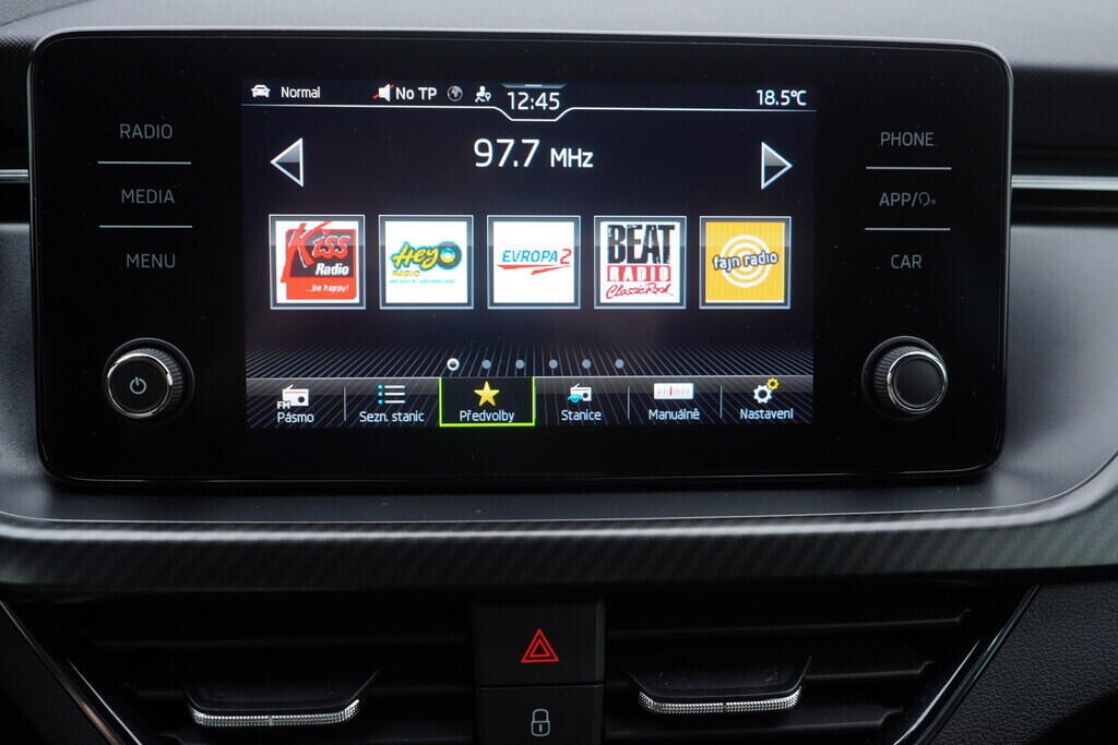 OV190V09071_31.webp_KAMIQ Monte Carlo 1.0 TSI 81 kW automat