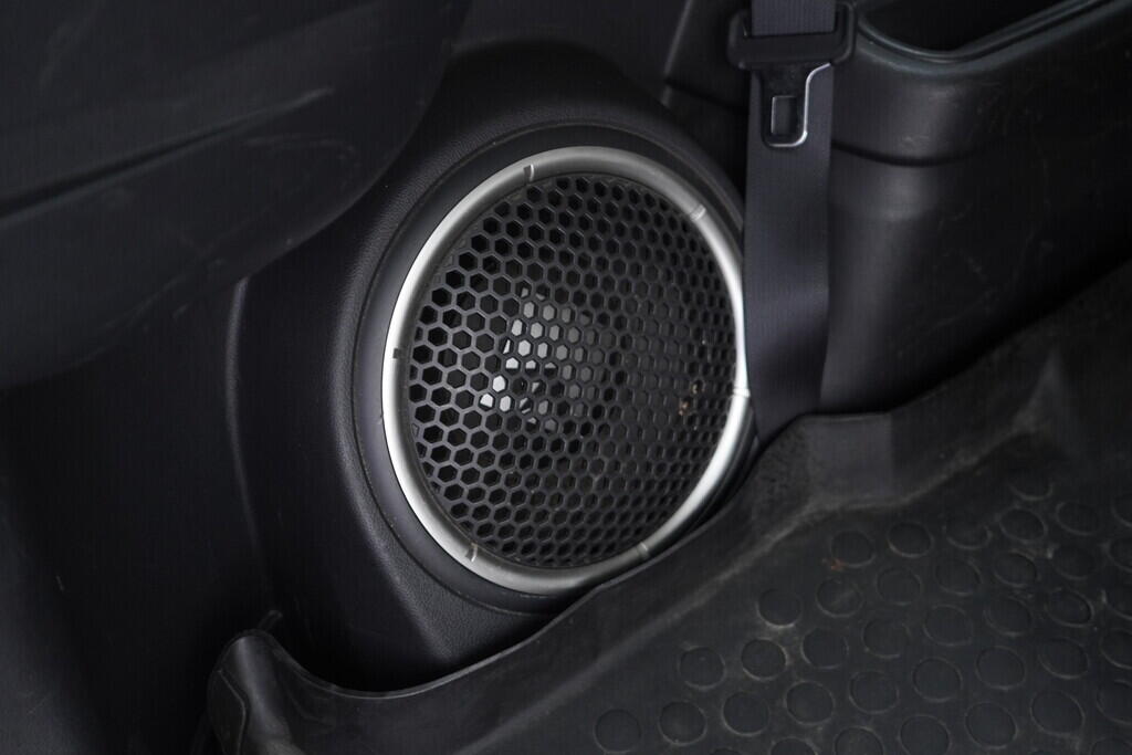 OV190V09084_42.webp_OUTLANDER  2.3  110 kW manuál