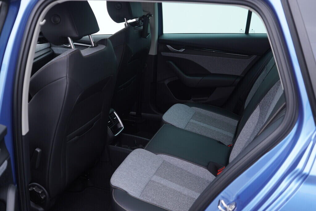 OV190V09090_38.webp_OCTAVIA Top Selection 1.5 TSI 110 kW manuál, DPH