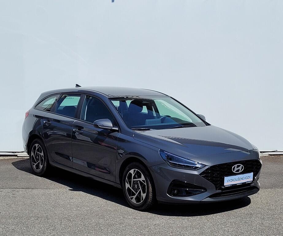 OV190V09092_17.webp_I30 start 1.0 TSI 74 kW manuál, DPH