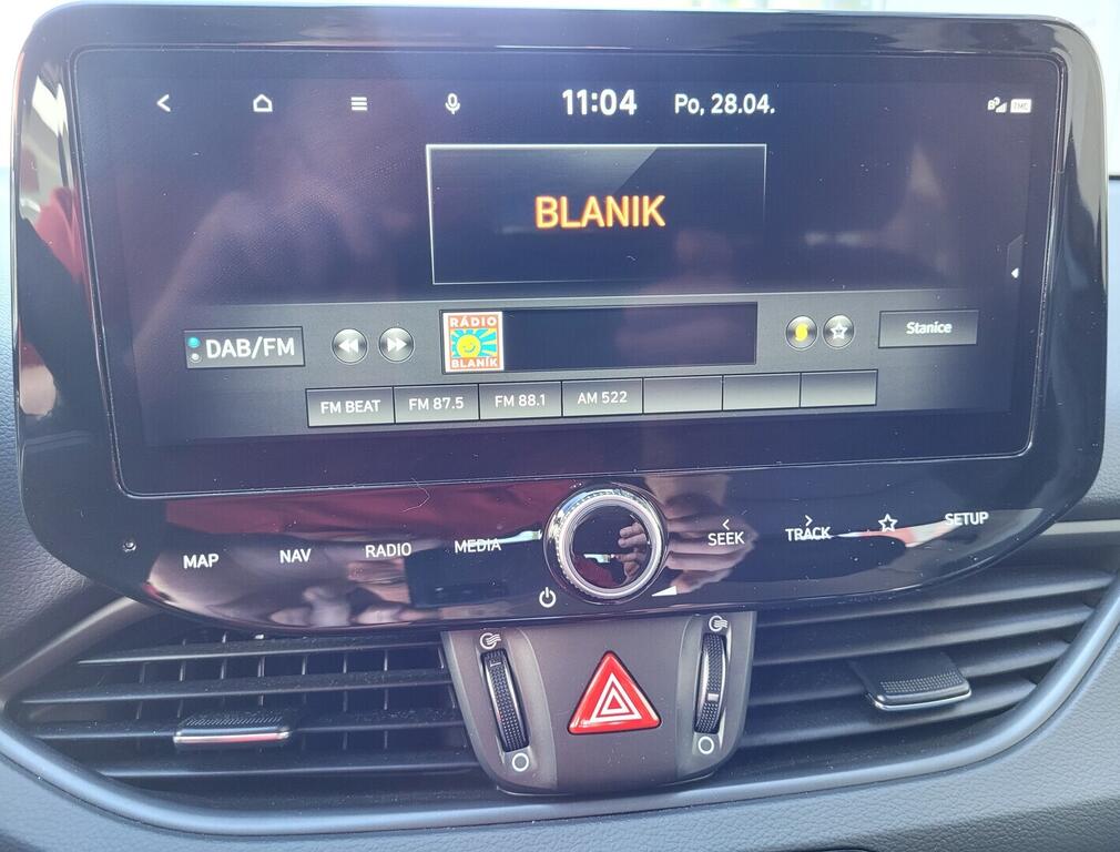 OV190V09092_27.webp_I30 start 1.0 TSI 74 kW manuál, DPH