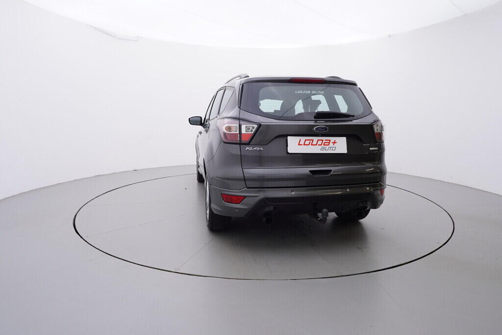 OV190V09093_13.webp_KUGA ST-Line  1.5 EcoBoost 110 kW manuál