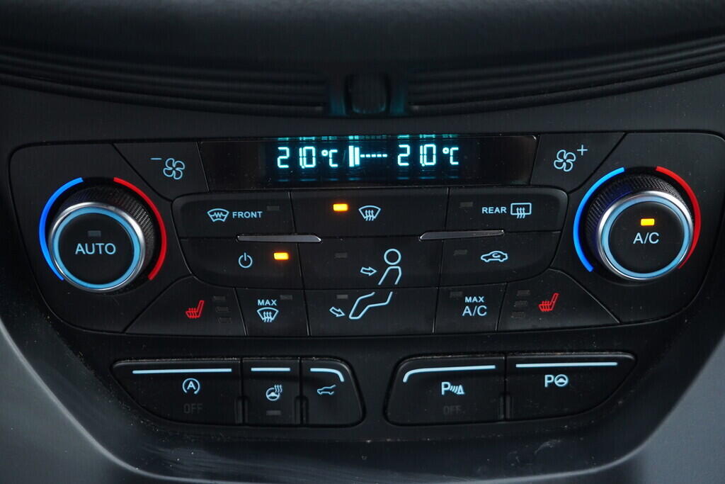 OV190V09093_32.webp_KUGA ST-Line  1.5 EcoBoost 110 kW manuál