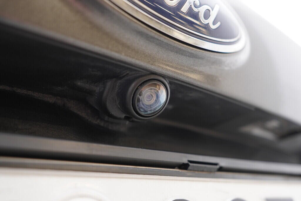 OV190V09093_42.webp_KUGA ST-Line  1.5 EcoBoost 110 kW manuál