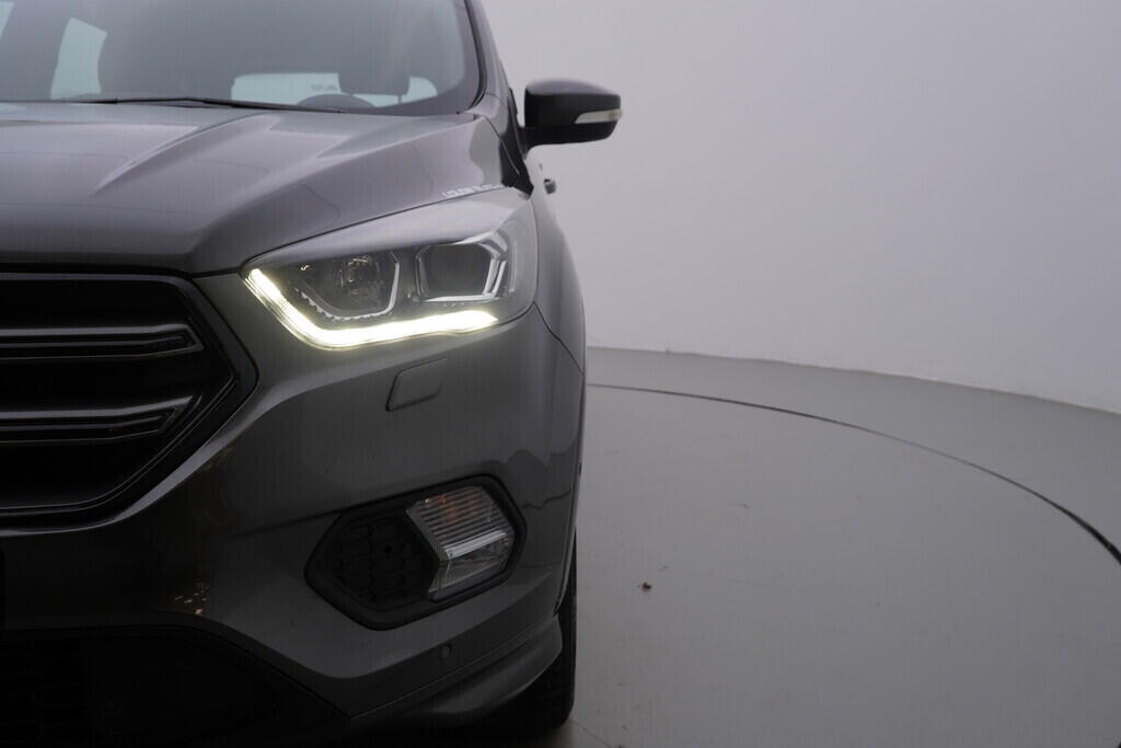 OV190V09093_43.webp_KUGA ST-Line  1.5 EcoBoost 110 kW manuál