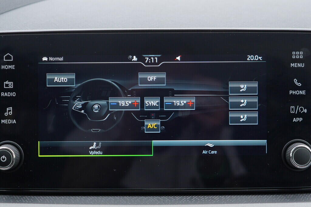 OV190V09097_30.webp_SCALA Top Selection 1.0 TSI 85 kW automat, DPH