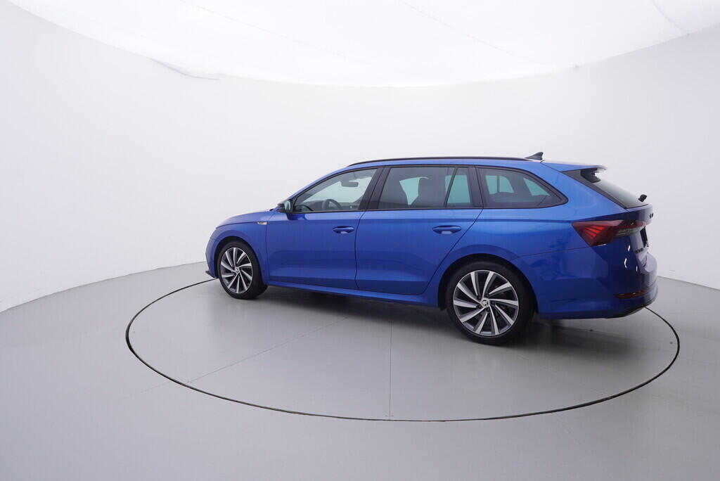 OV190V09100_12.webp_OCTAVIA SportLine 2.0 TDI 110 kW automat, DPH