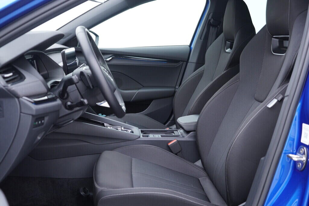 OV190V09100_23.webp_OCTAVIA SportLine 2.0 TDI 110 kW automat, DPH