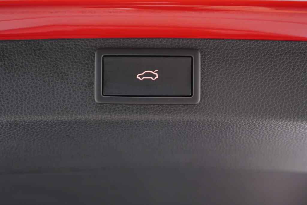 OV190V09111_38.webp_KAROQ Selection 1.5 TSI 110 kW automat, DPH