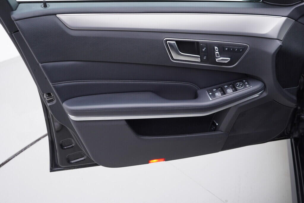 OV190V09119_19.webp_E350  3.0  185 kW automat