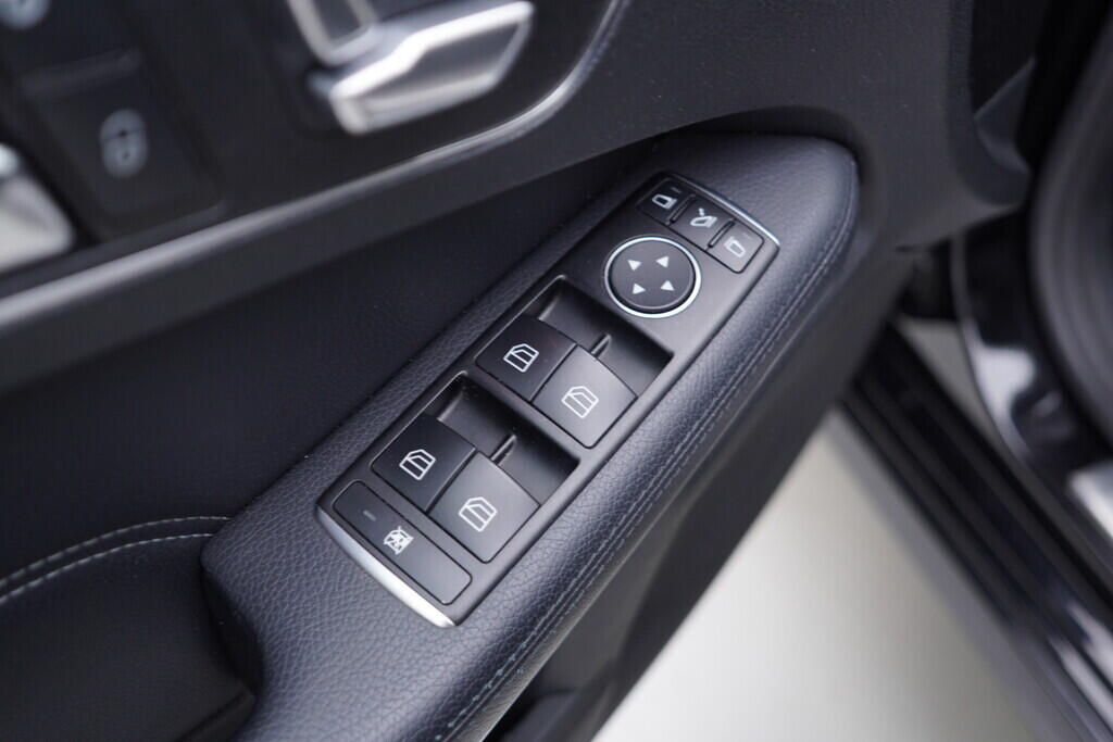 OV190V09119_20.webp_E350  3.0  185 kW automat