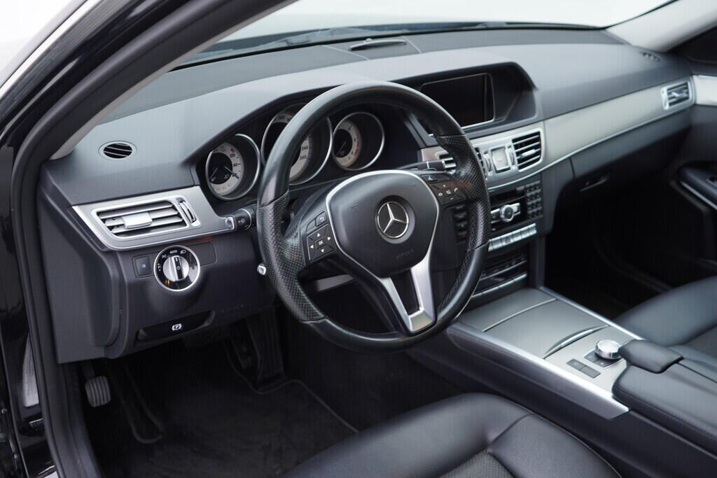 OV190V09119_22.webp_E350  3.0  185 kW automat