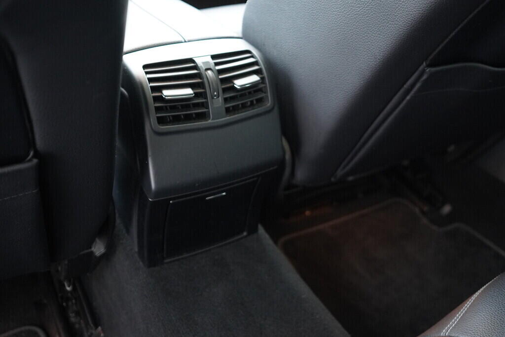 OV190V09119_36.webp_E350  3.0  185 kW automat