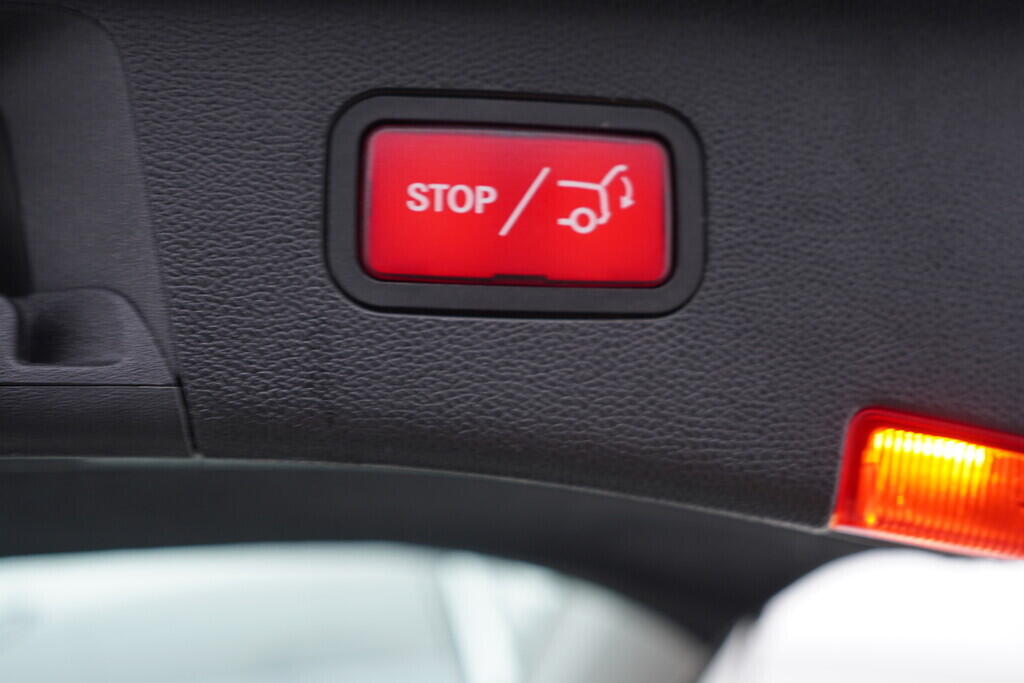 OV190V09119_38.webp_E350  3.0  185 kW automat