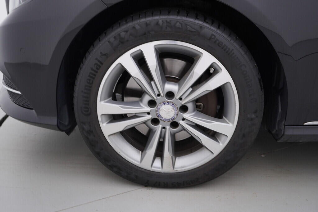 OV190V09119_41.webp_E350  3.0  185 kW automat