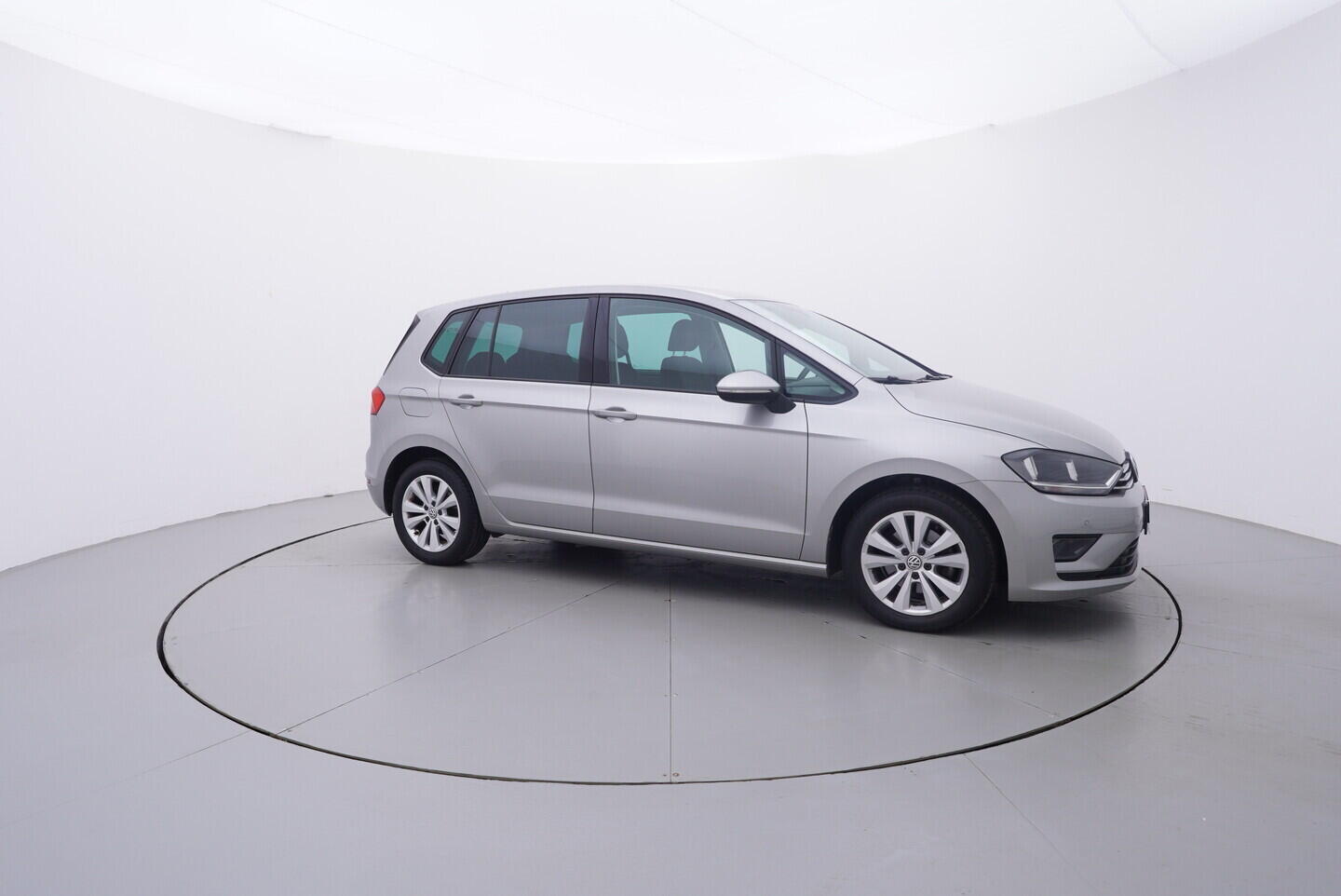 OV190V09121_12.webp_GOLF SPORTSVAN Comfortline Business 1.4 TSI 92 kW manuál