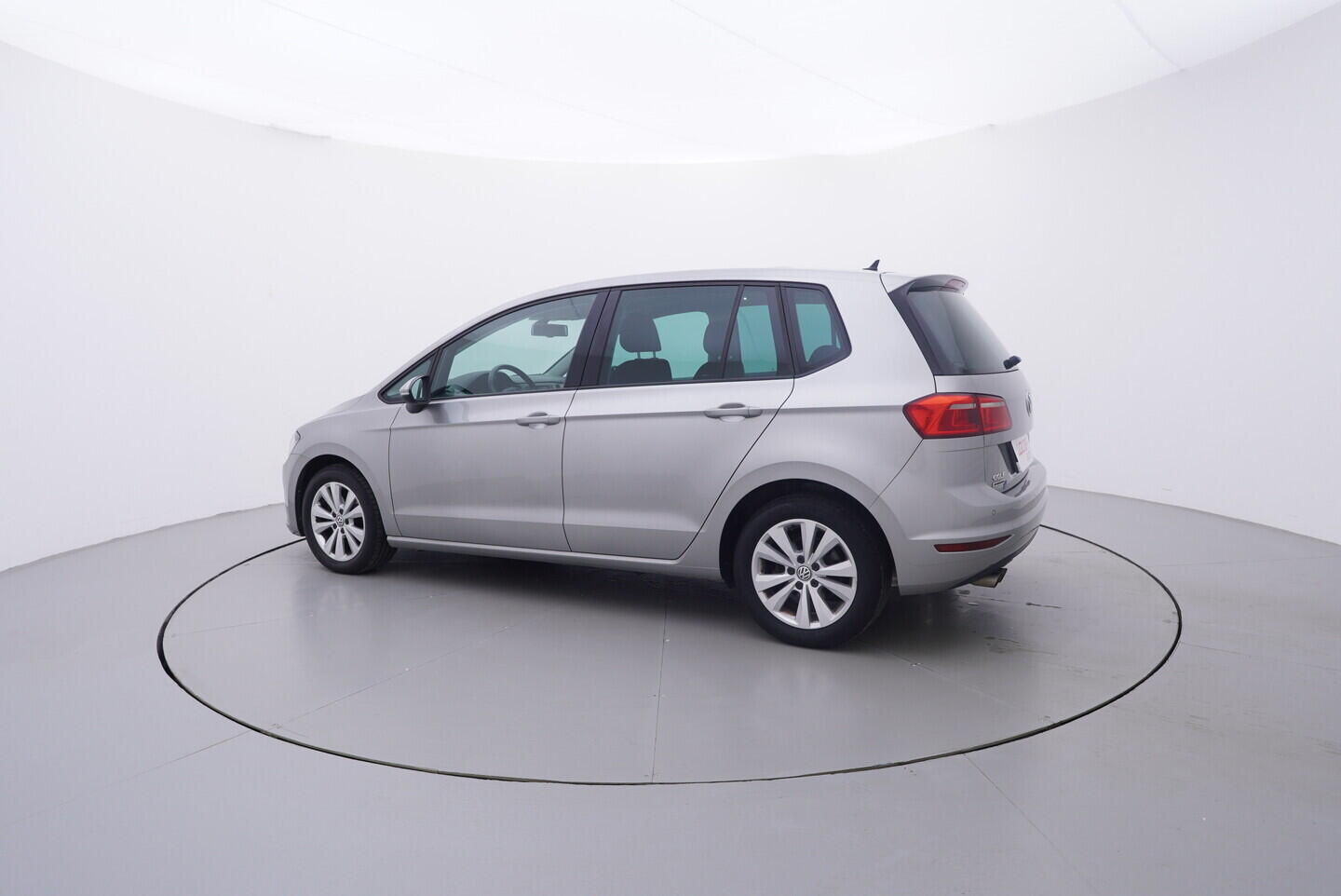 OV190V09121_16.webp_GOLF SPORTSVAN Comfortline Business 1.4 TSI 92 kW manuál