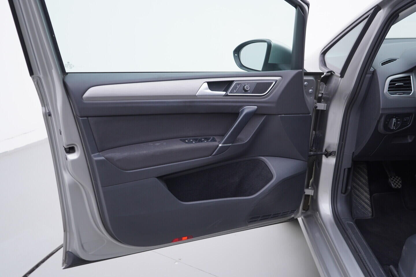 OV190V09121_19.webp_GOLF SPORTSVAN Comfortline Business 1.4 TSI 92 kW manuál