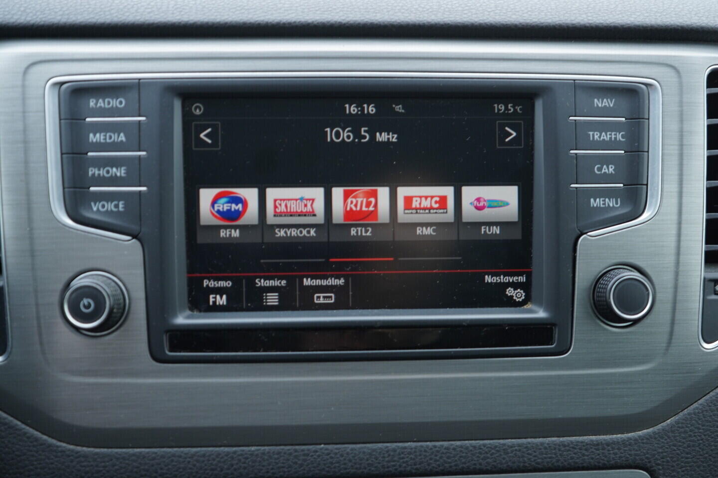 OV190V09121_29.webp_GOLF SPORTSVAN Comfortline Business 1.4 TSI 92 kW manuál