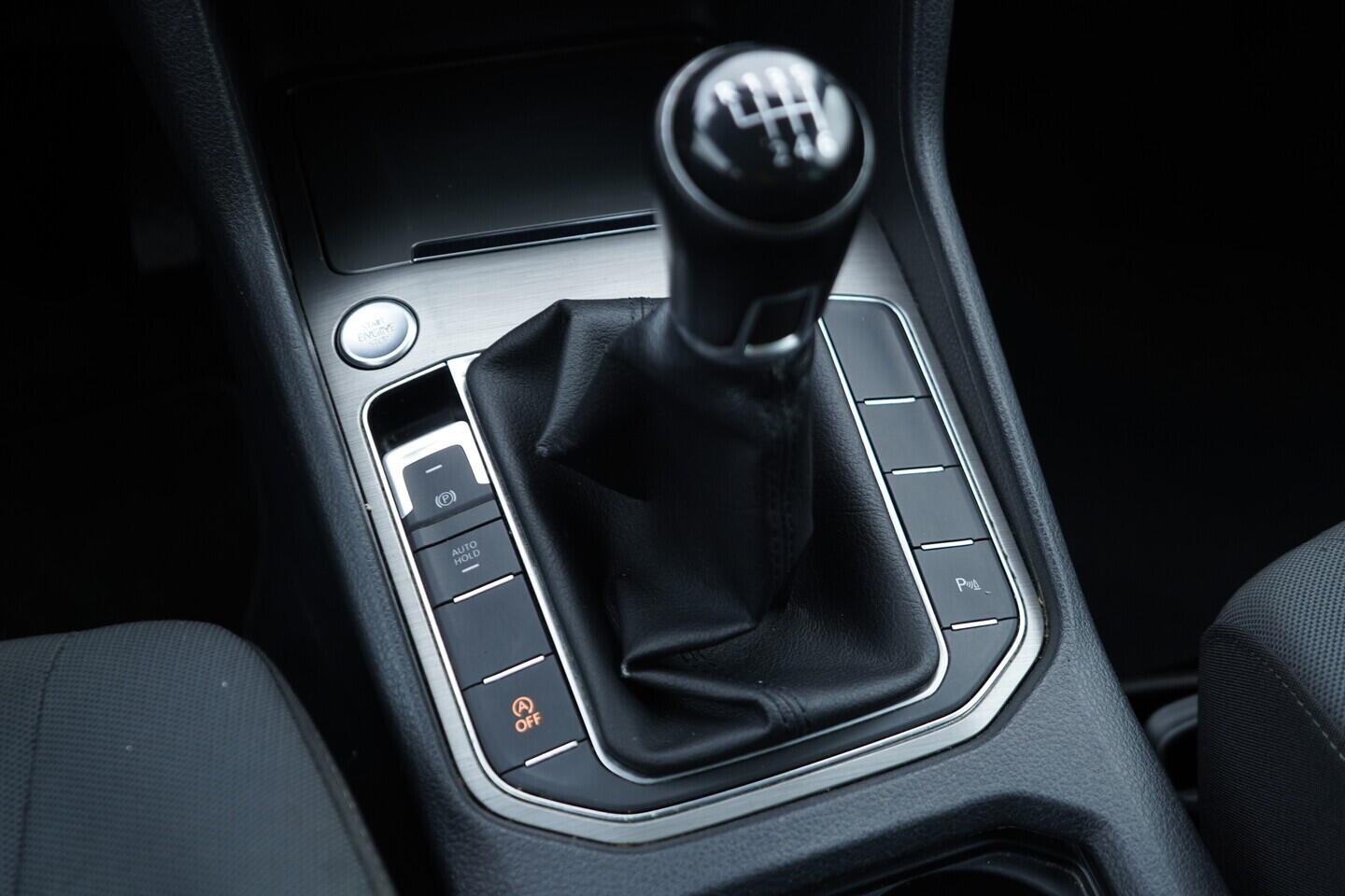 OV190V09121_34.webp_GOLF SPORTSVAN Comfortline Business 1.4 TSI 92 kW manuál