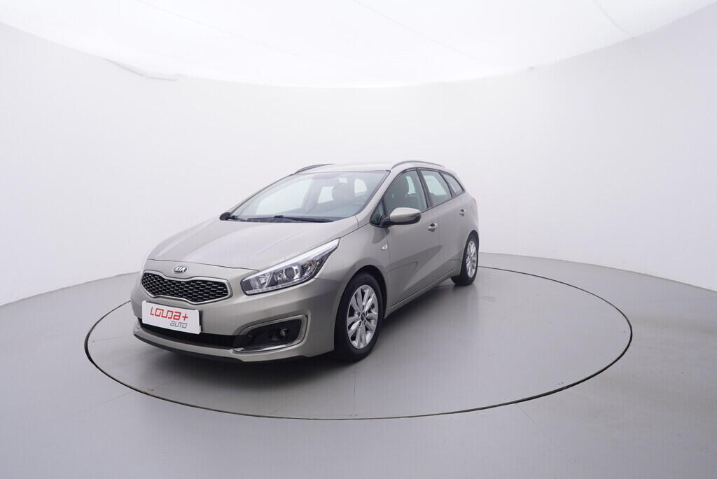 OV190V09122_10.webp_CEED Platinum Edition 1.0  88 kW manuál