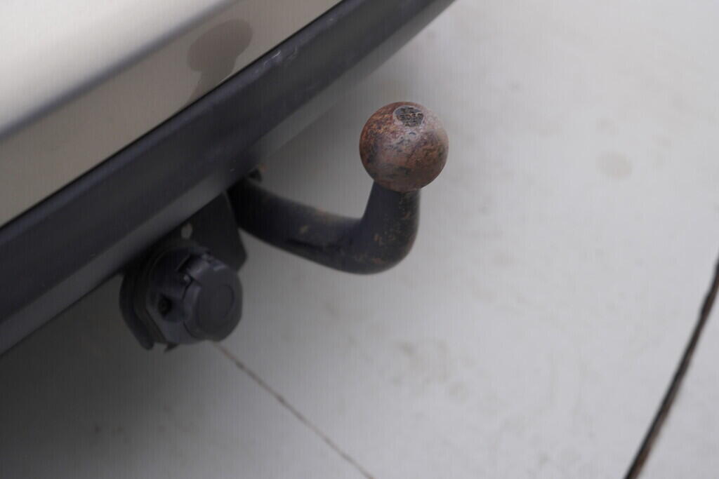 OV190V09122_40.webp_CEED Platinum Edition 1.0  88 kW manuál