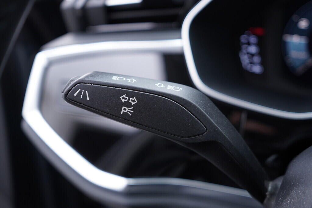 OV190V09125_24.webp_Q3 Advanced 1.5 TFSI 110 kW automat