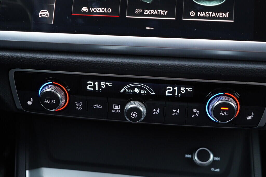 OV190V09125_32.webp_Q3 Advanced 1.5 TFSI 110 kW automat