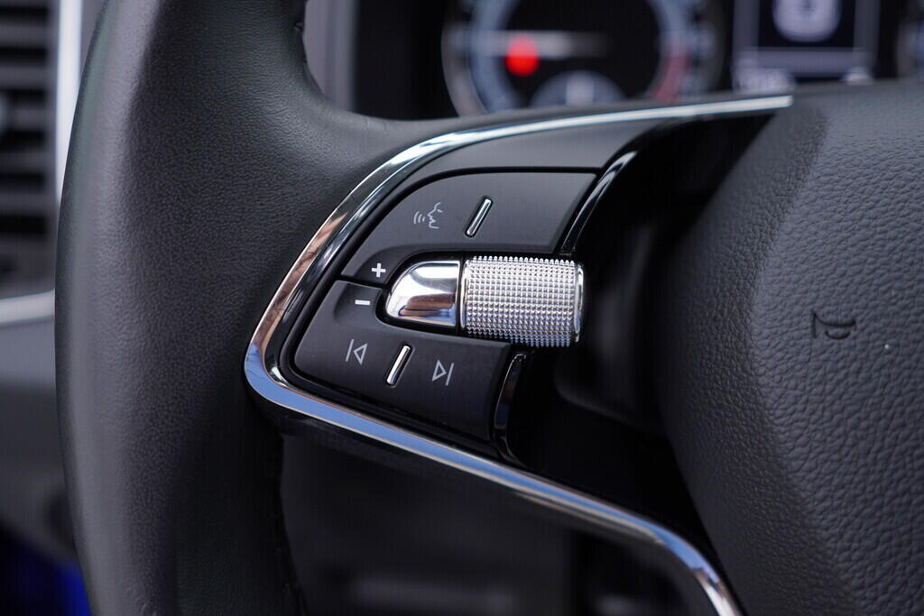 OV190V09128_25.webp_KAROQ Ambition 2.0 TDI 110 kW automat, DPH