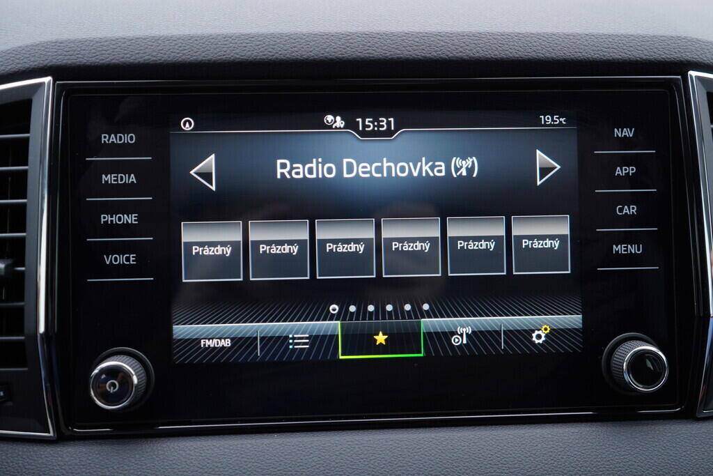 OV190V09128_30.webp_KAROQ Ambition 2.0 TDI 110 kW automat, DPH