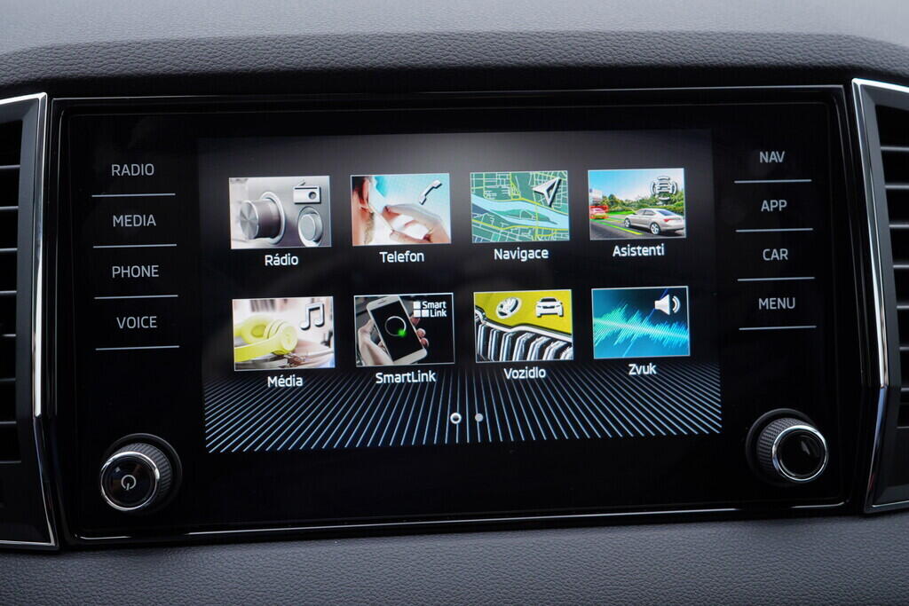 OV190V09128_34.webp_KAROQ Ambition 2.0 TDI 110 kW automat, DPH