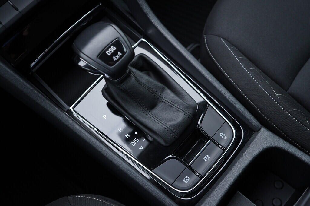 OV190V09128_38.webp_KAROQ Ambition 2.0 TDI 110 kW automat, DPH