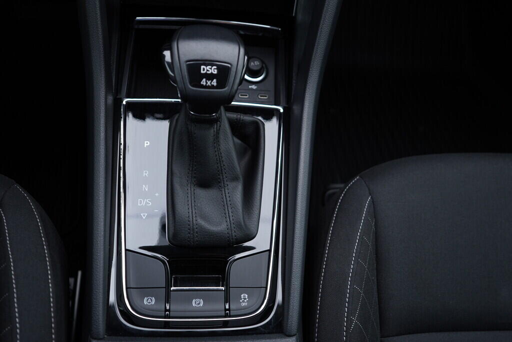 OV190V09128_39.webp_KAROQ Ambition 2.0 TDI 110 kW automat, DPH