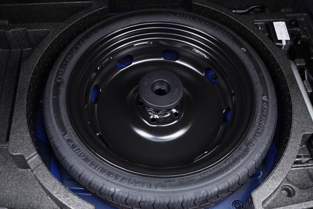 OV190V09128_44.webp_KAROQ Ambition 2.0 TDI 110 kW automat, DPH