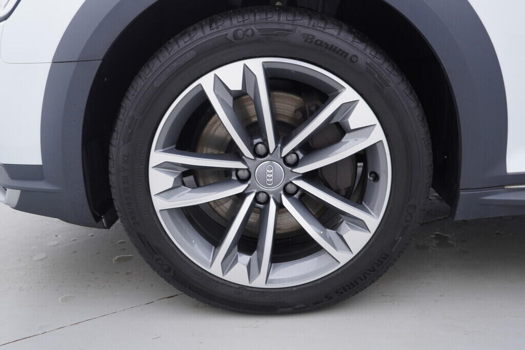 OV190V09129_38.webp_A4 ALLROAD QUATTRO Allroad 2.0 TFSI 180 kW automat