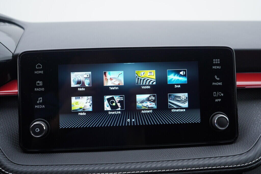 OV190V09137_35.webp_FABIA Monte Carlo 1.5 TSI 110 kW automat, DPH
