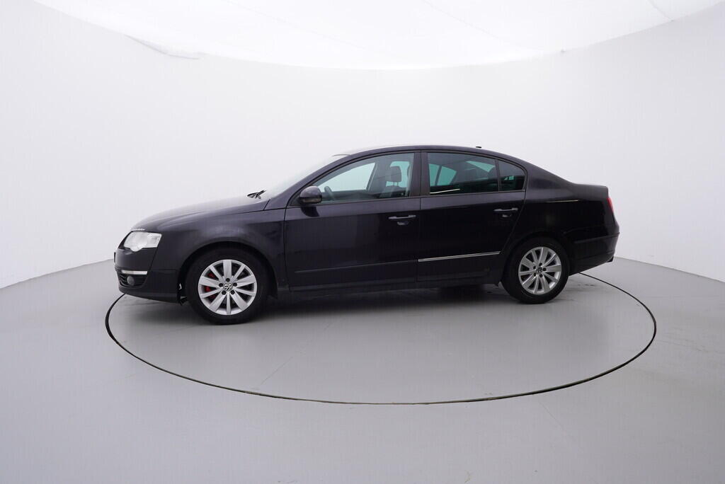 OV190V09140_11.webp_PASSAT Trendline 1.9 TDI 77 kW manuál