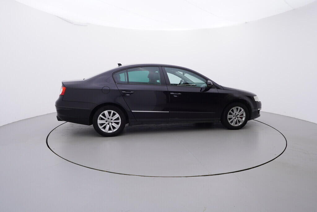 OV190V09140_15.webp_PASSAT Trendline 1.9 TDI 77 kW manuál