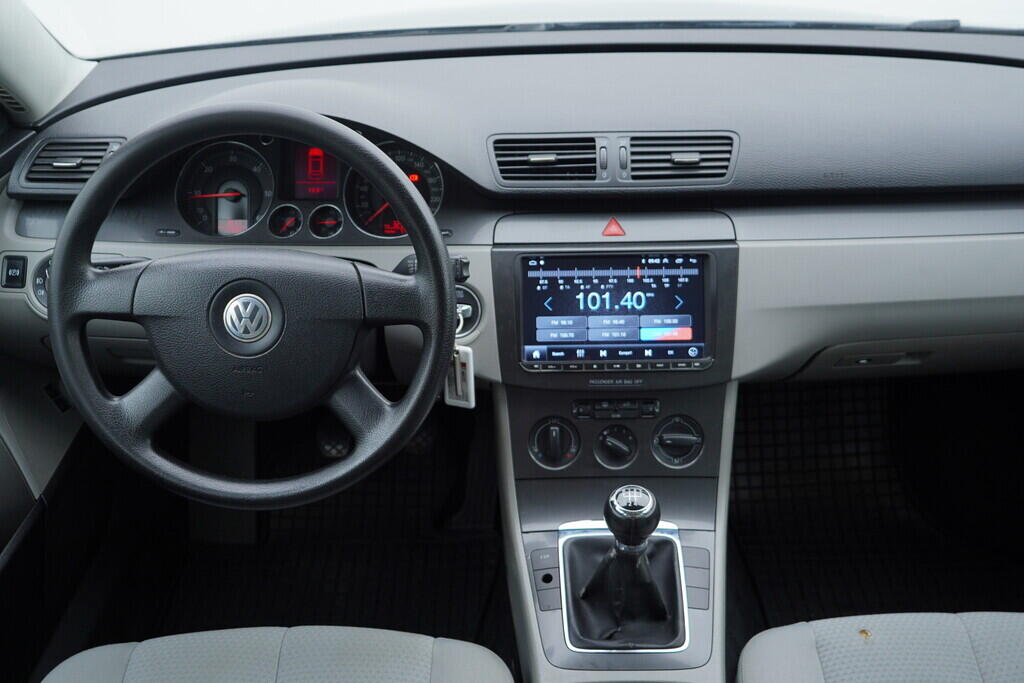 OV190V09140_26.webp_PASSAT Trendline 1.9 TDI 77 kW manuál