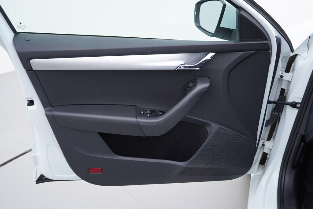 OV190V09146_19.webp_OCTAVIA Ambition 1.0 TSI 85 kW manuál