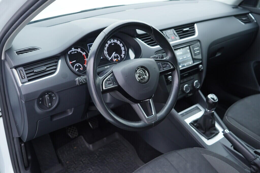 OV190V09146_22.webp_OCTAVIA Ambition 1.0 TSI 85 kW manuál