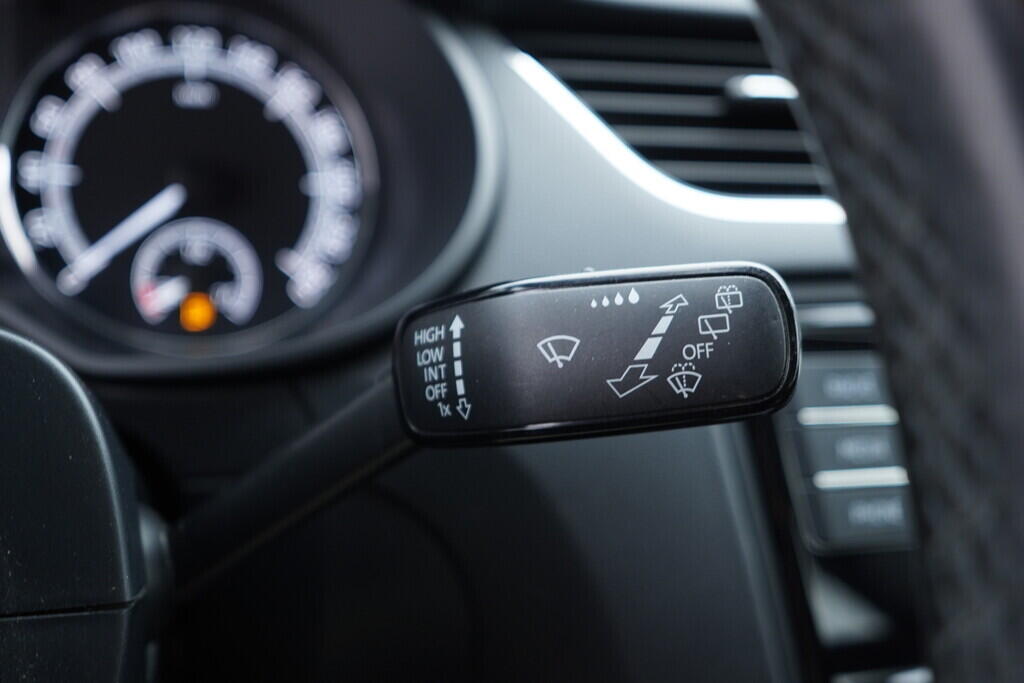 OV190V09146_25.webp_OCTAVIA Ambition 1.0 TSI 85 kW manuál