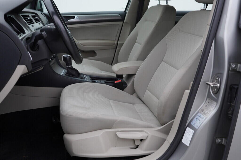 OV190V09148_22.webp_GOLF VARIANT Comfortline Business 1.4 TSI 92 kW automat